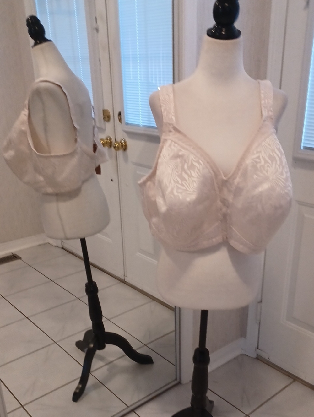 4/$80 New Full Coverage Sand Shell Coloured Bra - Size 48G